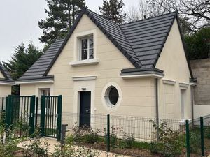 MAISON STANDING SEGER - VICTOR HUGO