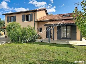 Villa 8 pièces 157 m²