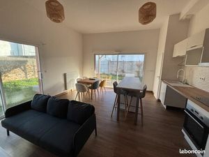À LOUER – Appartement meublé 72 m² + jardin 130 m² – LES SORINIÈRES