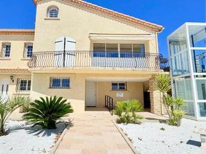 Local dans maison médicale récente