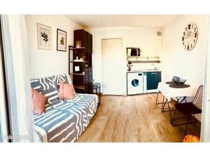 Boulouris bord de mer studio meuble