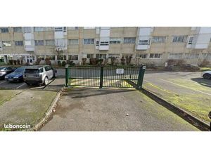 Parking Saint Priest