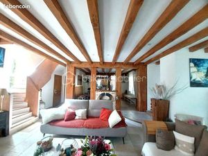 Maison 7 pièces 225 m²