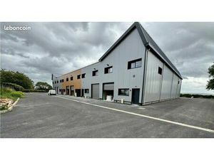 Locaux d'activités - 165 m² - A LOUER
