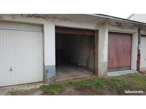 Garages proche IUT - rue de la Lauch