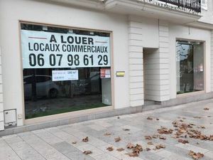 Local commercial 180 m² Aix-les-Bains