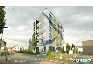 Local commercial 264 m²