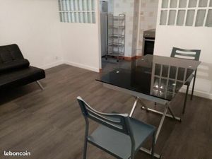 Loue T2 meublé au centre de Lavelanet