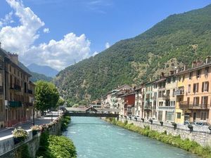 Local 171 m² Moûtiers