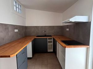 Loue maison de plain-pied à La Bretagne