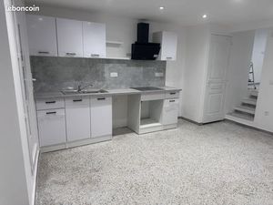 Appartement 2 pièces – 35 m² – Cœur du village de Gattières – 900 / mois
