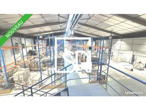 Local bureaux 7 918 m²