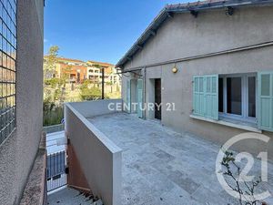 Appartement T4 à louer - 4 pièces - 86 m2 - Aubagne - 13 - PROVENCE-ALPES-COTE-D-AZUR