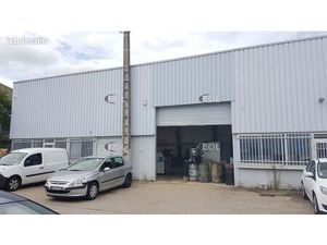 Local d'activité 520 m²