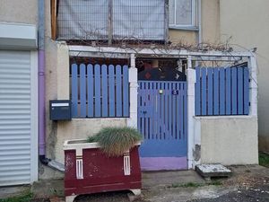 Maison avec cour fermée