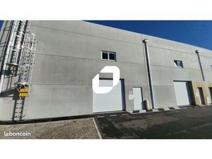 Local d'activité 209 m²