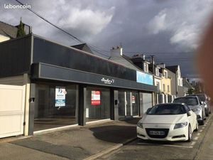 A louer local commercial VANNES 56000