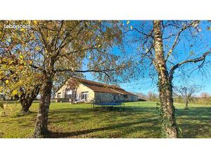 Bâtiment 4 pièces 630 m²