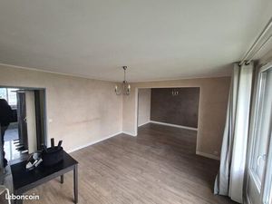 Appartement F5 102m2 avec place de parking