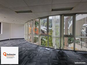 Bureaux 174 m²