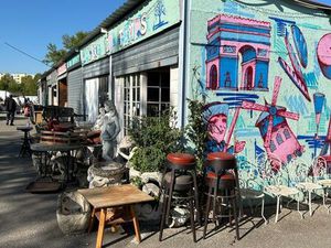 Bail à céder Stand aux puces du canal