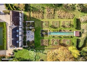 Haras 21 pièces 445 m²