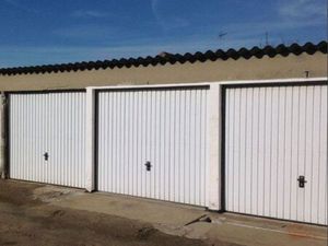 Garage box stockage garde-meubles