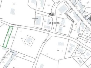Terrain constructible plein centre bourg