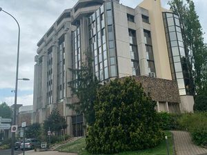 Studio meublé refait à neuf Carrefour Europe