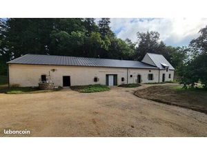 Longère rénovée par professionnels dans un écrin de verdure