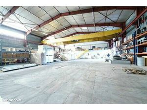 Local d'activité 1 336 m²