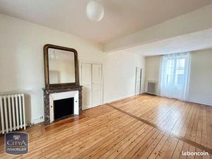 Maison avec jardin  centre ville. 7 Chambres. 180 m2