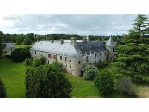 Partie d'un manoir  Monument Historique  à vendre à 20 minutes des plages dans le Sud du M
