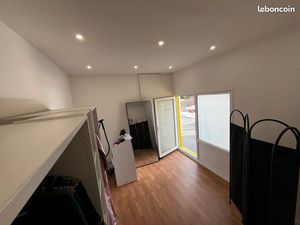 Local 15m2 commercial ou bureau