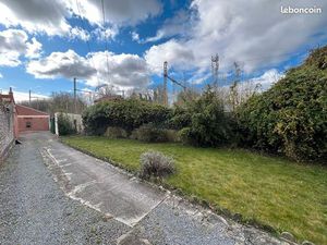 Terrain 372 m² LILLERS