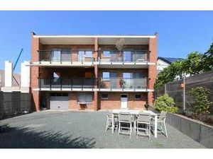Appartement avec jardin commun  terrasse dans le centre