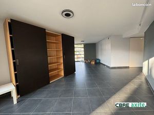 Bureaux 80 m²