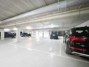 LOT 2: PLACE DE PARKING