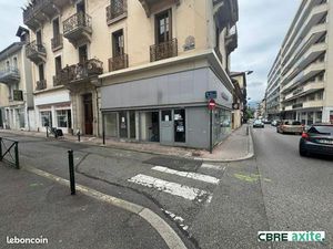 Local commercial 118 m²