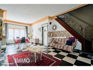 Propriété 7 pièces 184 m²