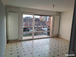 Beau studio Centre de Lens