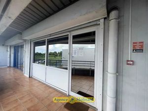 Vente locaux professionnels 35.18 m² à Baie mahault (97122)  80 300 €