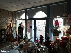 Local 94 m² Limoges