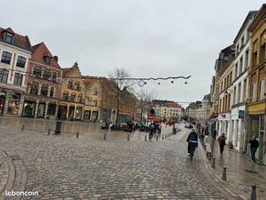 Local commercial – Emplacement n°1 Vieux-Lille (Place Louise de Bettignies)
