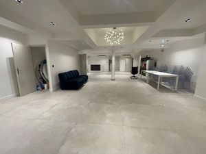 LOCAL COMMERCIAL/ COURCELLES/ PARIS 17 EME