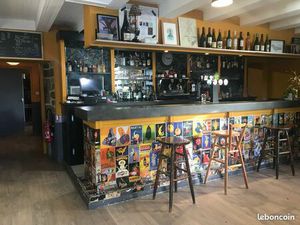 Bar – Restaurant de caractère + Logement | Équipement 2022 | Option d’achat des murs