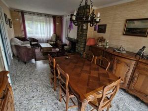 Le charme des années 60 + le potentiel d’un grand terrain