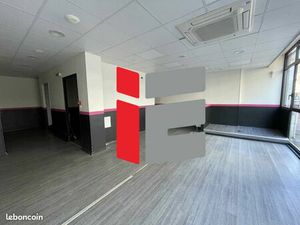 Local commercial 125 m²