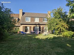 Maison - 150 m2 - 8 pièces