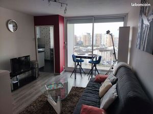 F2 meublé de standing